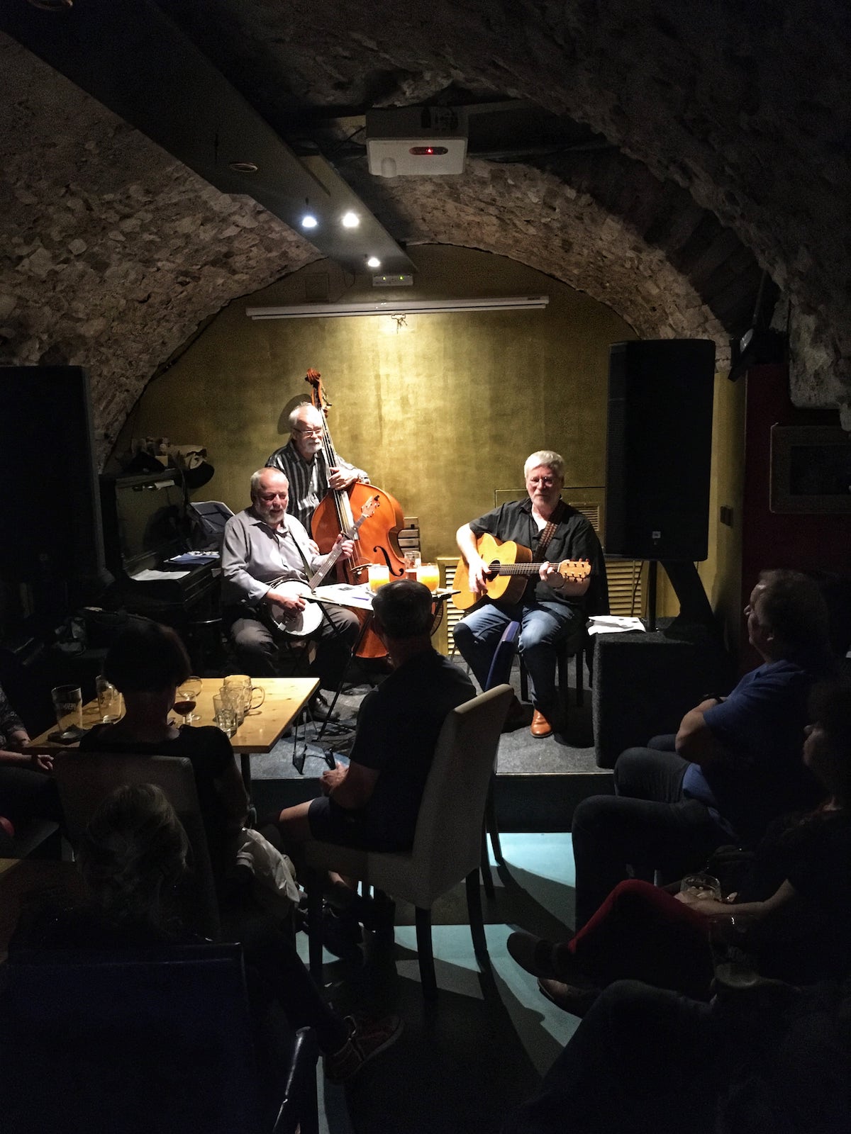 Mad quartet v Jazz baru na Praze 1